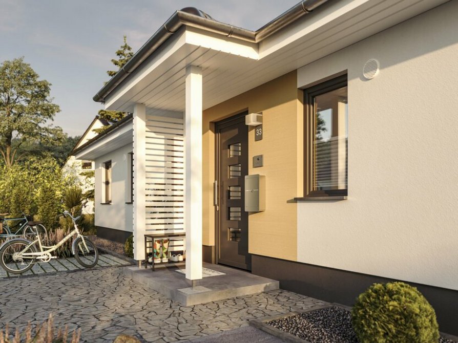 Detailsansicht Eingangsbereich und Vordach des Bungalow 131 in Variante Style