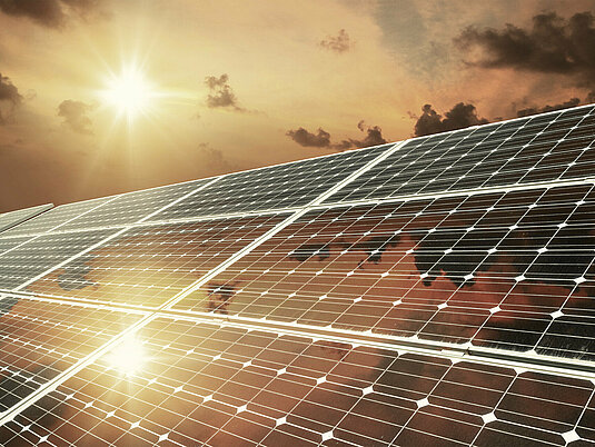 Vollausstattung-Inklusivausstattung-Solar-Panel-Photovoltaik-PV-Vorruestung